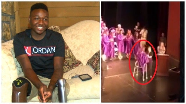 Double amputee walks across stage to receive diploma