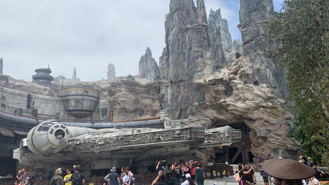 Disneyland guests allegedly stealing Star Wars land items and making big bucks online