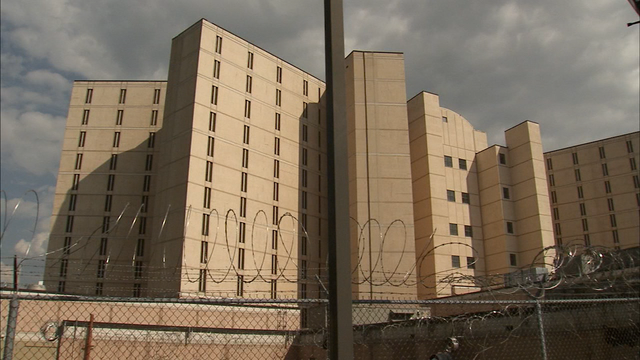 Family of inmate found dead in Fulton County jail files lawsuit