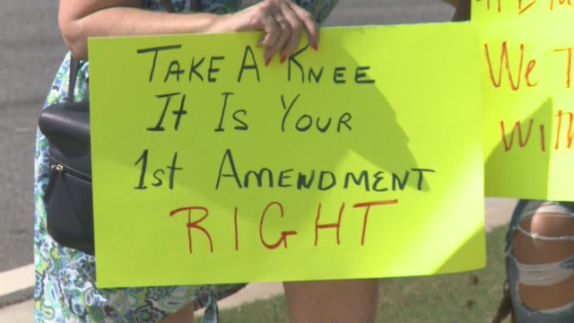 KSU cheerleaders who 'took a knee' finds support