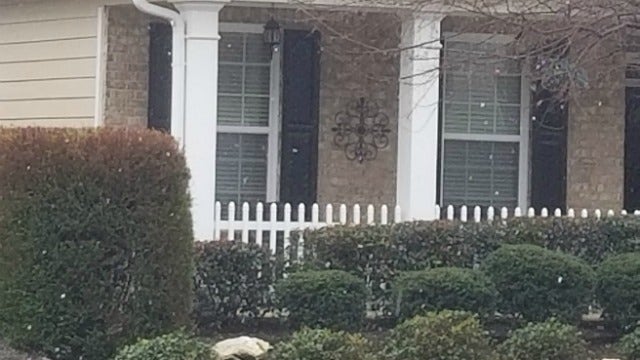 Light flurries reported across metro Atlanta