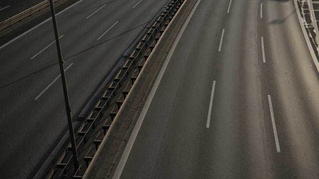 Spilled chicken tenders cause traffic problems along Alabama highway