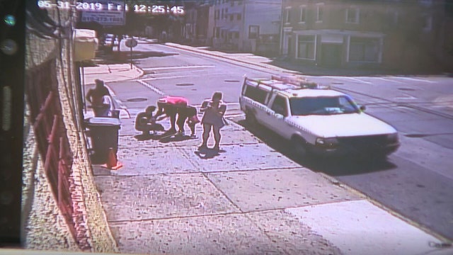 2-year-old girl revived with Narcan after officer pulls bag out of child's mouth