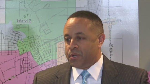 Mayor offers to pay criminals to get out of town