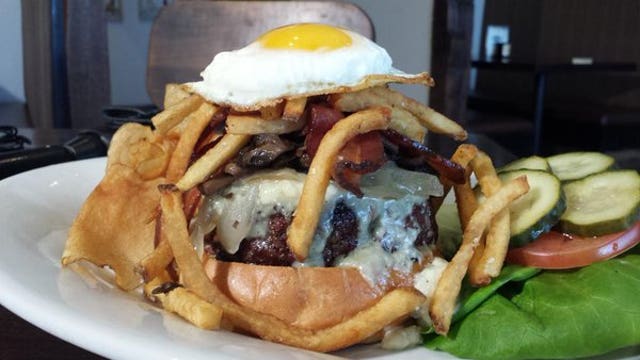 Burgers with Buck: Peach & the Porkchop