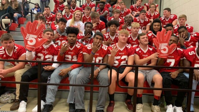 Team of the Week pep rally at Mt. Zion-Carroll