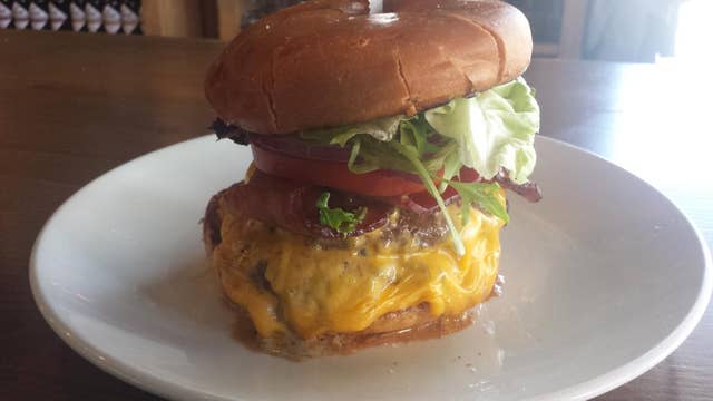 Burgers with Buck: The Pinewood