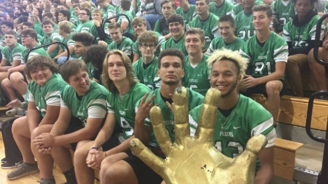 Team of the Week pep rally at Pickens High School