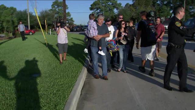 Son of Fallen HPD officer gets "Sea of Blue" escort for first day of Kindergarten