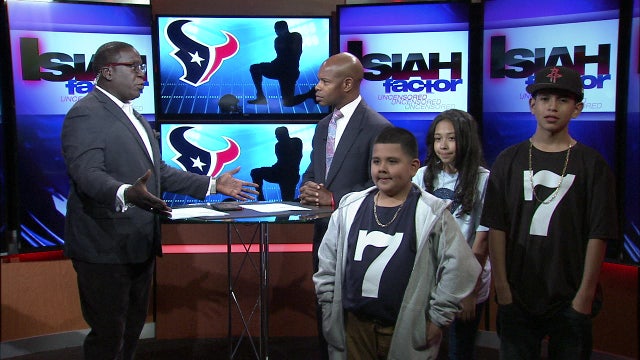 Protest in support of Colin Kaepernick before Texans game