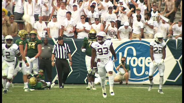 Georgia Tech holds on, edges South Florida, 14-10