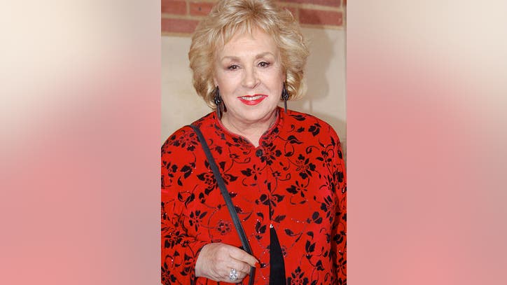 Doris Roberts Beloved Mom From Everybody Loves Raymond Dies At 90 Fox 5 Atlanta 