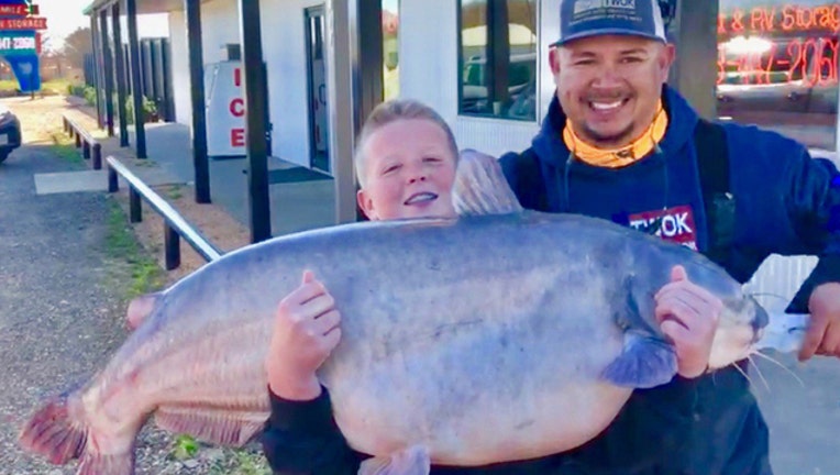 82b300cf-record catfish-409650