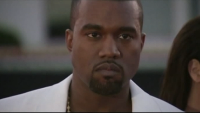 d9da3fdb-10P TZ5 A KANYE FOR TRUMP _00.00.01.10_1479750398230.png