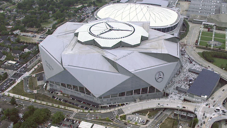 Mercedes Benz stadium aerials 8-26.mpg_17.37.29.18_1503789985073.png