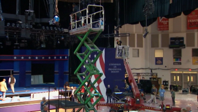 2e3d7527-V PRESIDENTIAL DEBATE 12P_00.00.20.06_1474925222816.png