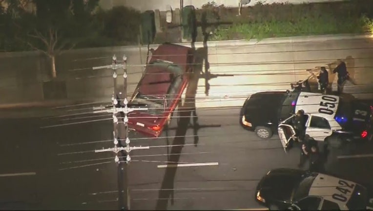 860b9b53-Slow speed pursuit of erratic driver on city streets-407068.jpg