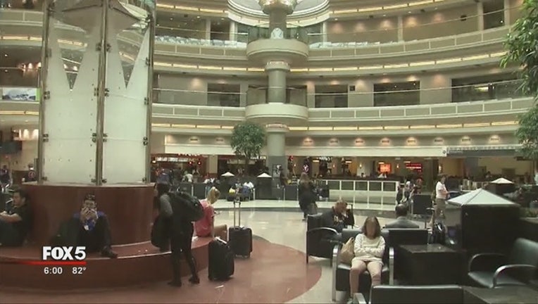 47561c35-Armed_homeless_man_arrested_at_airport_0_20170329222009