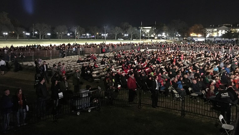 National Christmas Tree Lighting2_1512100536451-401720.jpg