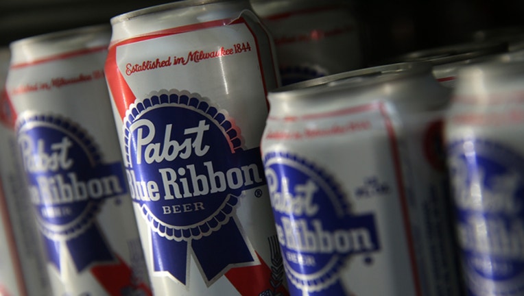 f2061619-GETTY-pbr-pabst-blue-ribbon_1529505828902-404023.jpg