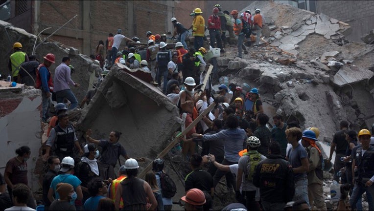 GETTY_mexico_city_earthquake_092017-401096