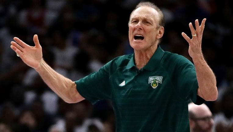 34250438-GETTY_rick barry_060319_1559557120335.png-402429.jpg