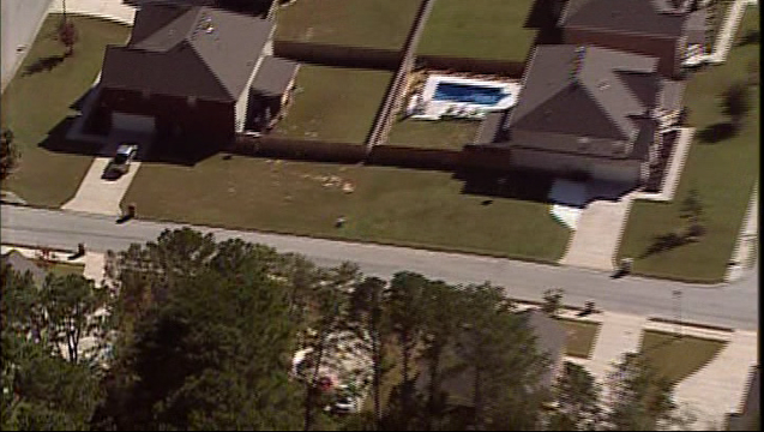 648bbf26-GROVELAND PARK DR SHOOTING WAGABCME02.mpg_15.15.50.24_1476132723852.png