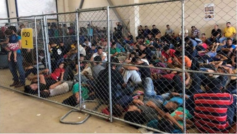 8bf143b1-Images_show_migrants_pleading_for_help_i_0_20190702214500-400801-400801