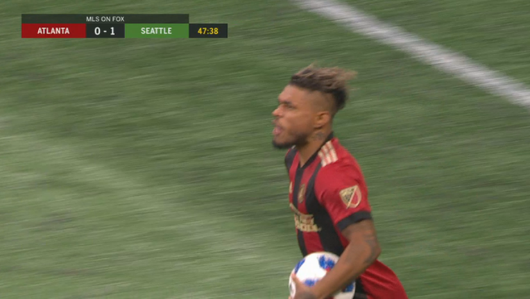 d2a6c443-MLS_ATLANTA_UNITED_SEATTE_SOUNDERS__VO_NAT___0715181544.mp4_00.00.48.06_1531761556650.png