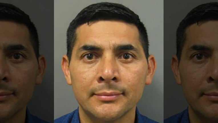 68f6e1ec-MONTGOMERY COUNTY POLICE_octavio cantarero_092519_1569433568044.png-402429.jpg