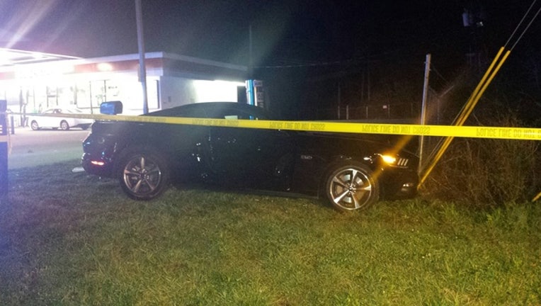 5ebd1fb2-2 Men Shot in Car on Moreland Ave.