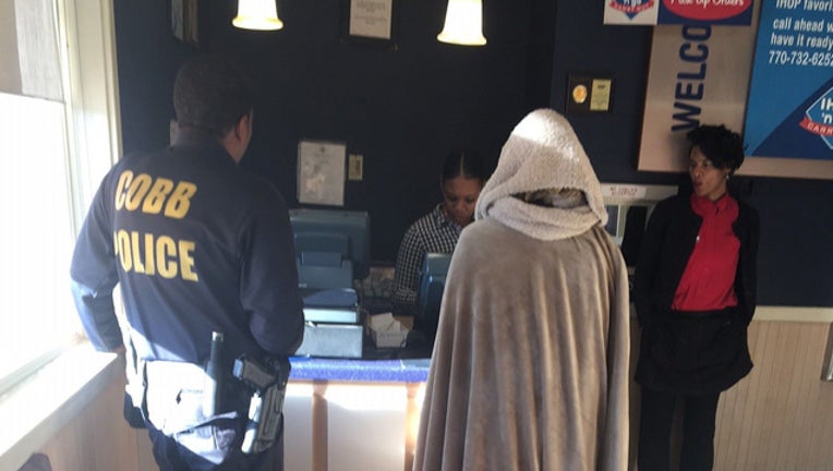 OfficerHomeless_1517433923825.jpg