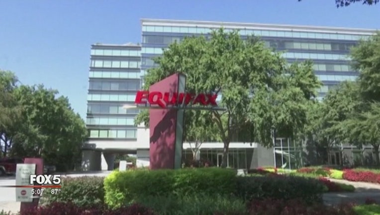 Reaction_to_Equifax_CEO_stepping_down_0_20170927003152