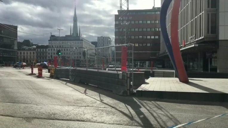 0044e2d0-Sweeden Truck Crash_1491573166661-401096.jpg