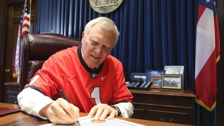 UGA Football Friday_1515102442013.jpg_4772313_ver1.0_1515104898954.jpg.jpg