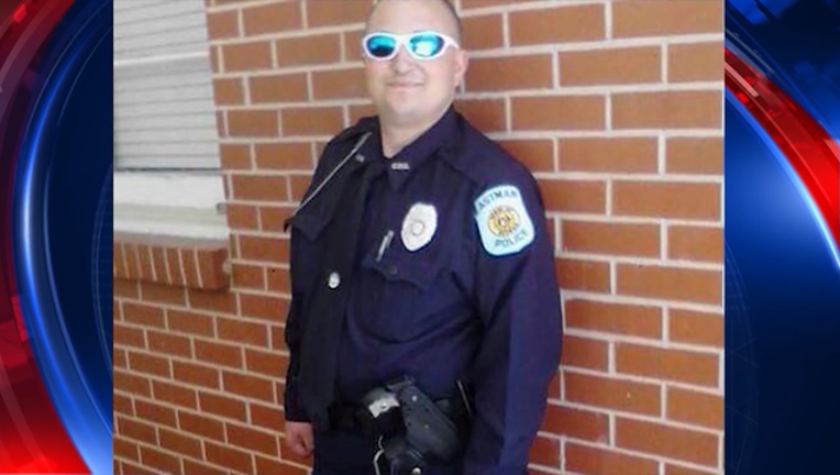 V EASTMAN OFFICER FUNERAL _00.00.01.12_1471525201286.png