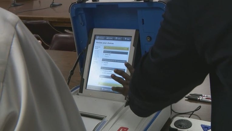 V LXR SEN COMM VOTING MACHINES 5P_00.00.03.26_1552600697758.png.jpg