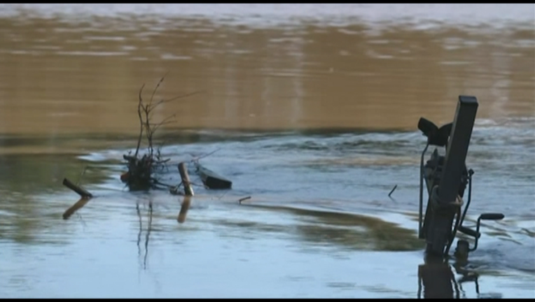 V NORTH CAROLINA FLOOD DAMAGE 5P _00.00.08.28_1476481532544.png