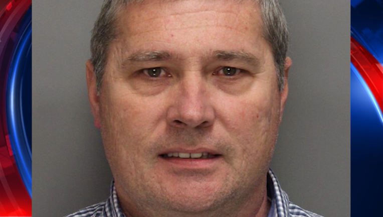 f194ee70-V SC MAN BUSTED UNDERAGED SEX_00.00.41.14_1453435815104.png