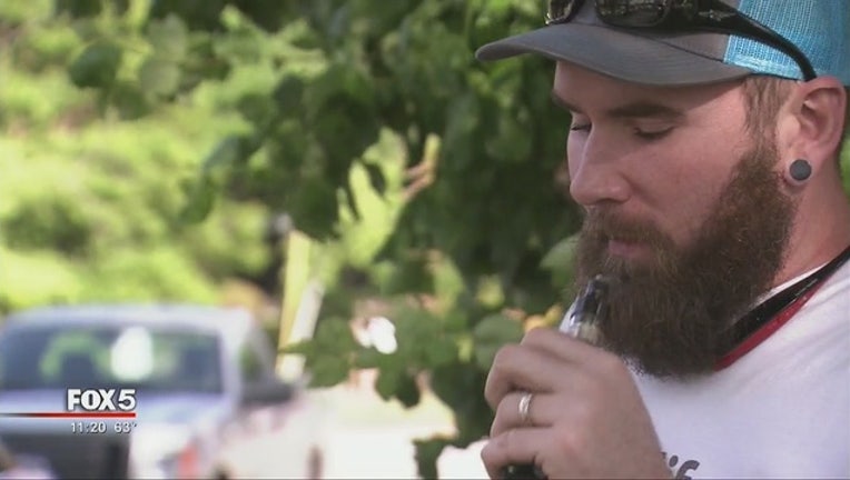 Vote_to_ban_vaping_and_smoking_0_20160504035928