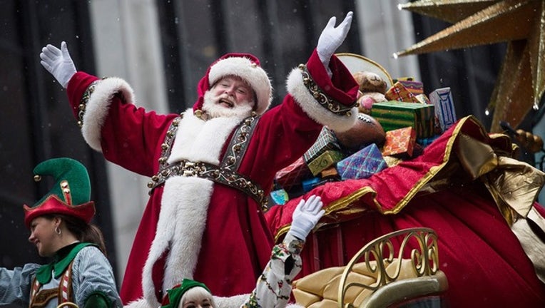 GETTY_macys day parade santa_120318_1543845364095.png-402429.jpg