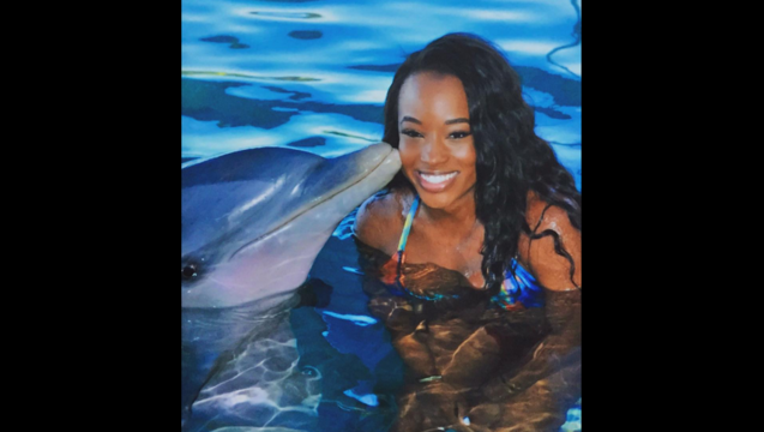 aed34a43-dolphin phone_1444101308917.png