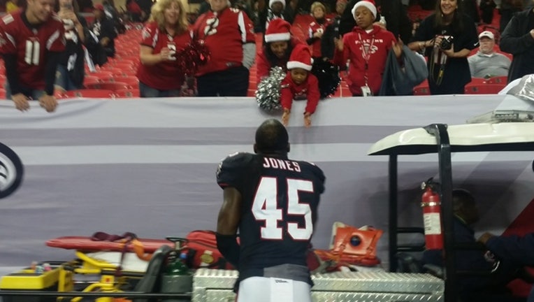 e72a7af3-deion jones _1482116034434.jpg falcons