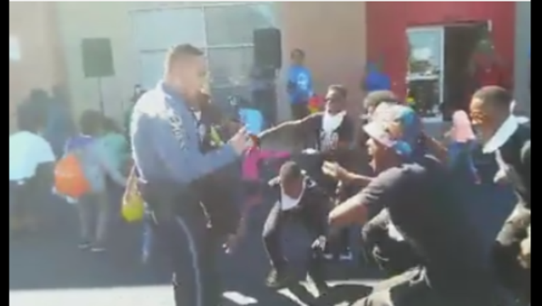 eacbc921-officer2_1446667319554.PNG