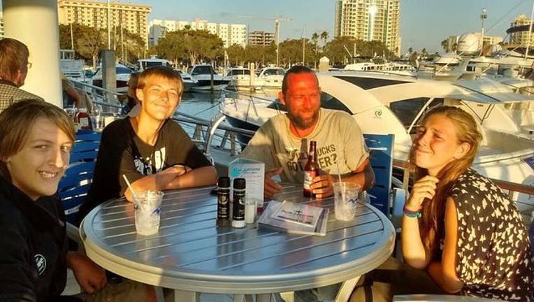 missing family_1466617993222_1474561_ver1.0_640_360_1466634323662.jpg