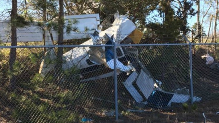 680b1754-plane crash_1487330530452.jpg
