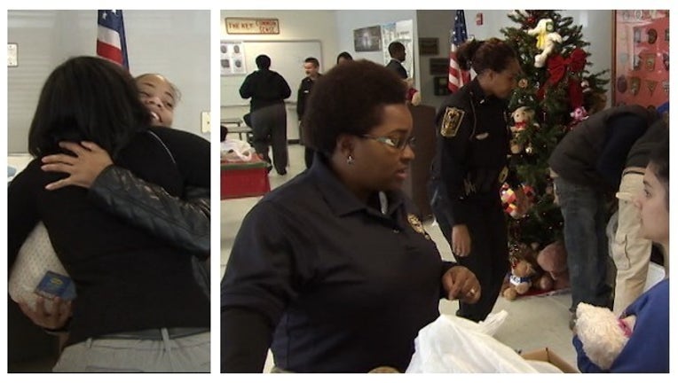 police feed homeless_1448451356073.jpg