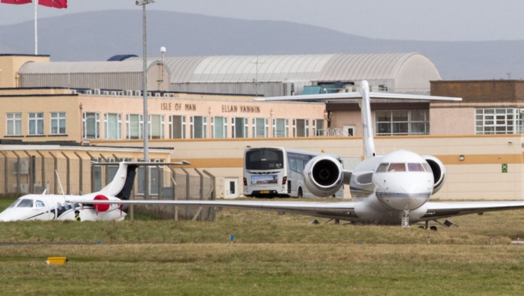 27c10b7b-private jets getty image 98385211_1527692724665-65880