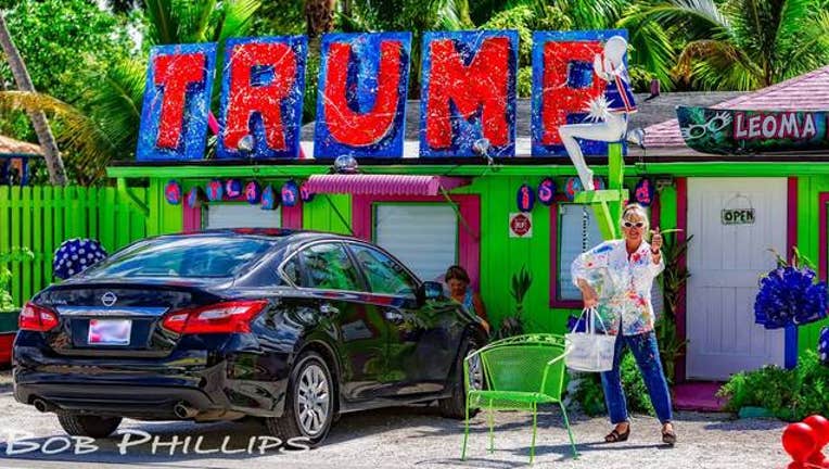trump signs stolen_1476820101693-401385.jpg