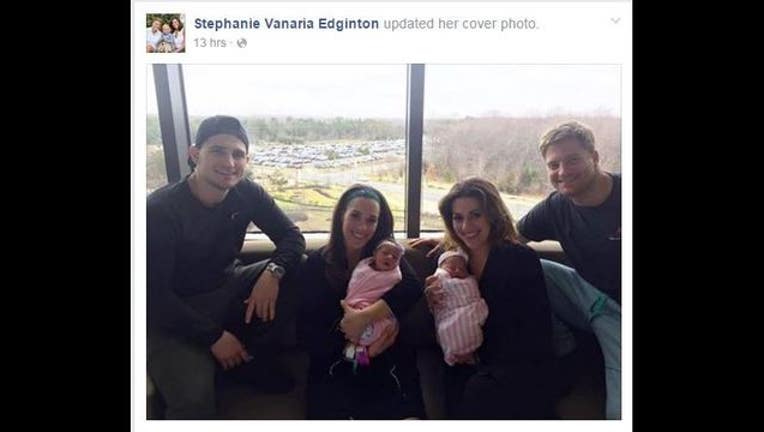 52c552ee-twins give birth_1455105804774.JPG